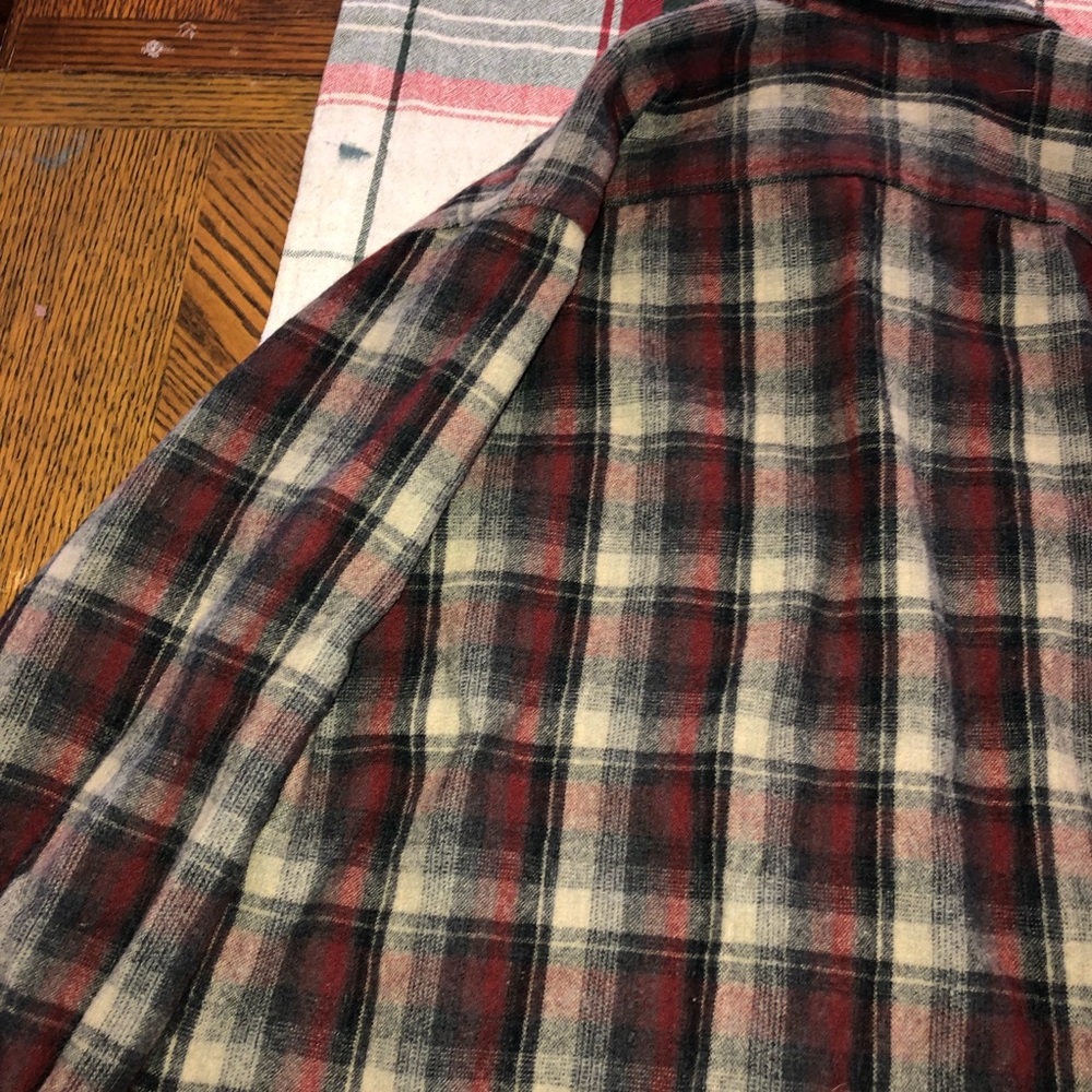 Woolrich Men’s Multi Color Button Up Plaid Flanne… - image 6